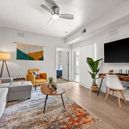 Apartmán Luxurious Retreat In Slc Salt Lake City Exteriér fotografie