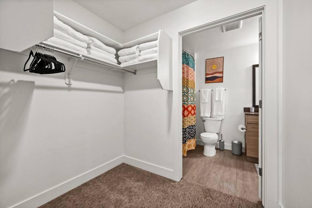 Apartmán Luxurious Retreat In Slc Salt Lake City Exteriér fotografie
