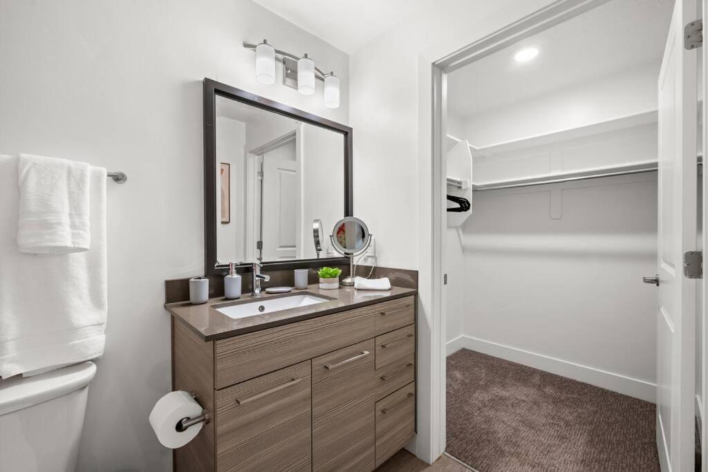 Apartmán Luxurious Retreat In Slc Salt Lake City Exteriér fotografie